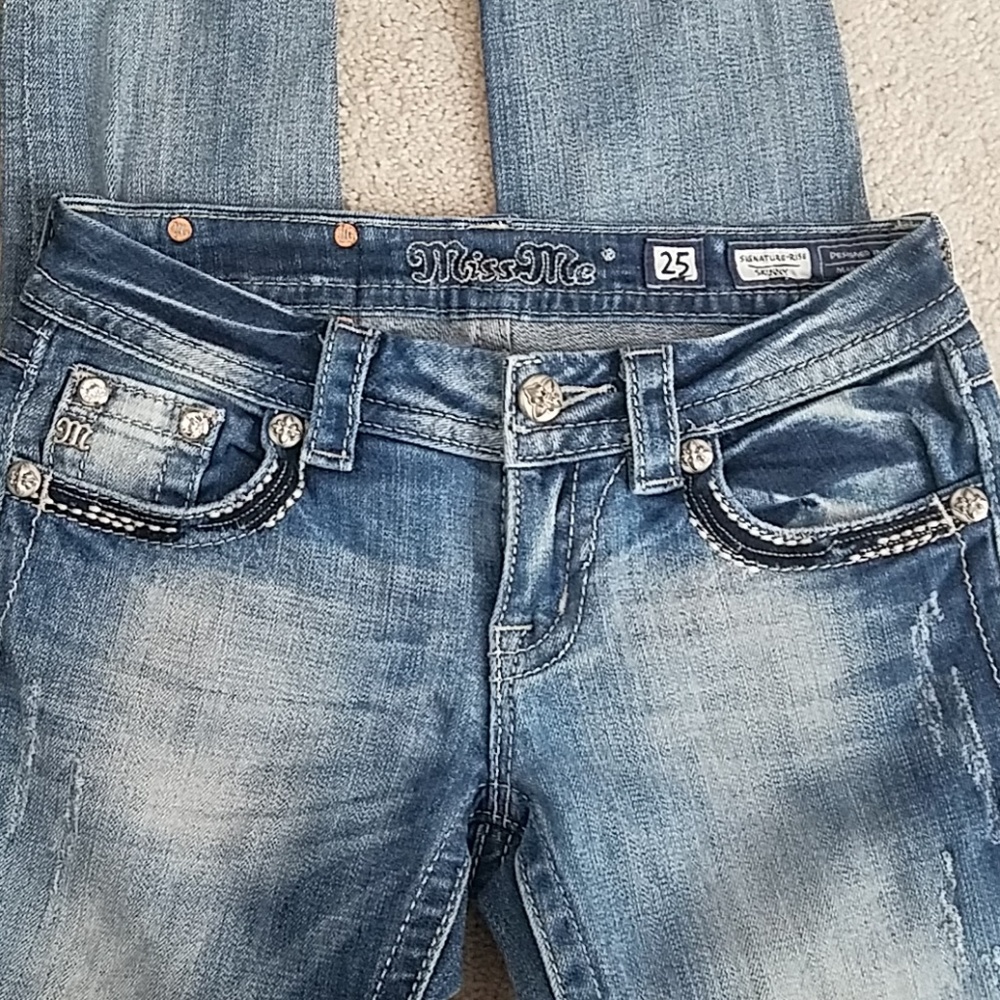 Size 25 Miss Me jeans